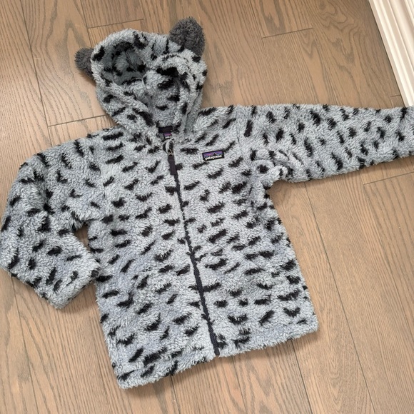 Patagonia NWT Kids 4T Baby Furry Friends Fleece Hoody in Blue Gray Bat Print - Picture 2 of 9